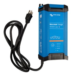 BPC240842002 Ładowarka Blue Smart IP22 Charger 24/8(1)