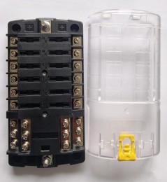 Blok bezpieczników nożowych ze wspólnym źródłem